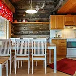 Sallanhelmi C2 By Interhome *