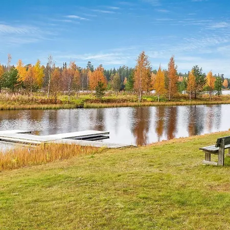 Sallanhelmi C2 By Interhome